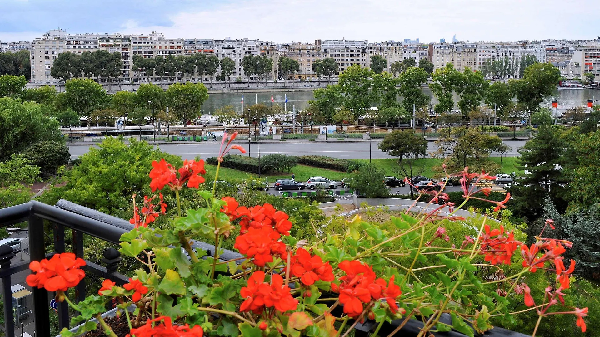 Mercure Paris Tour Eiffel Pont Mirabeau França