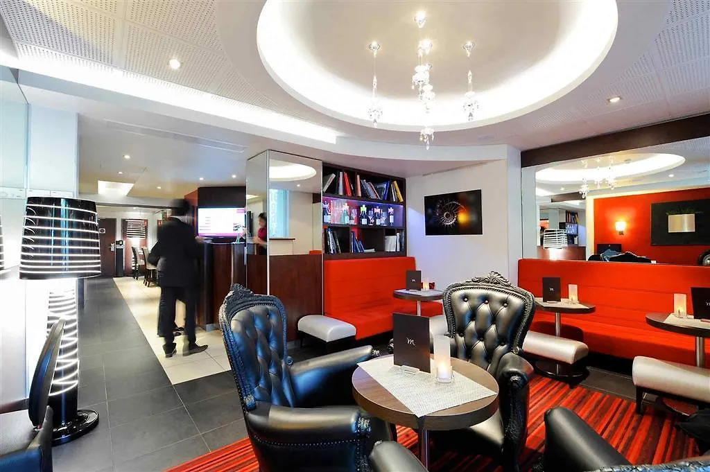 Mercure Paris Tour Eiffel Pont Mirabeau 4*,  França