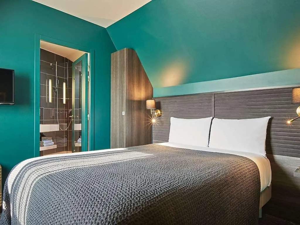 Mercure Paris Tour Eiffel Pont Mirabeau 4*,  França