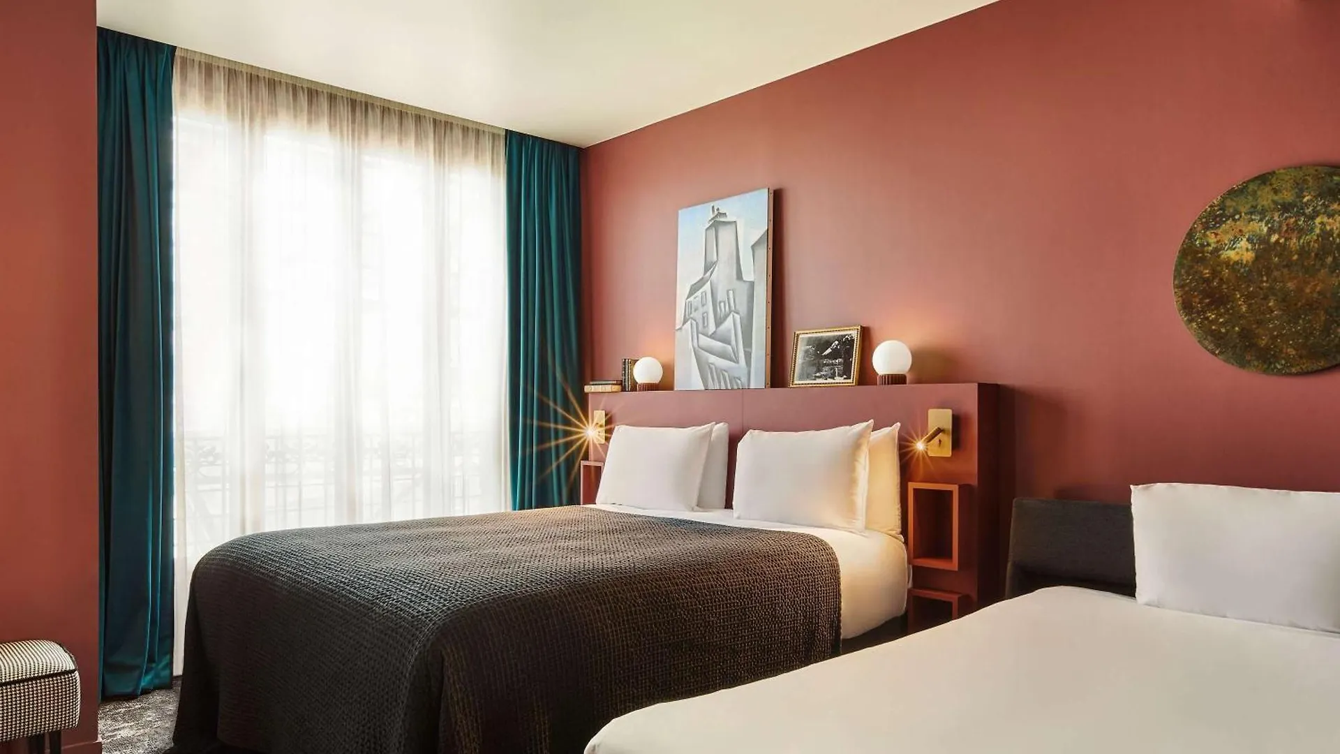 Mercure Paris Tour Eiffel Pont Mirabeau 4*,
