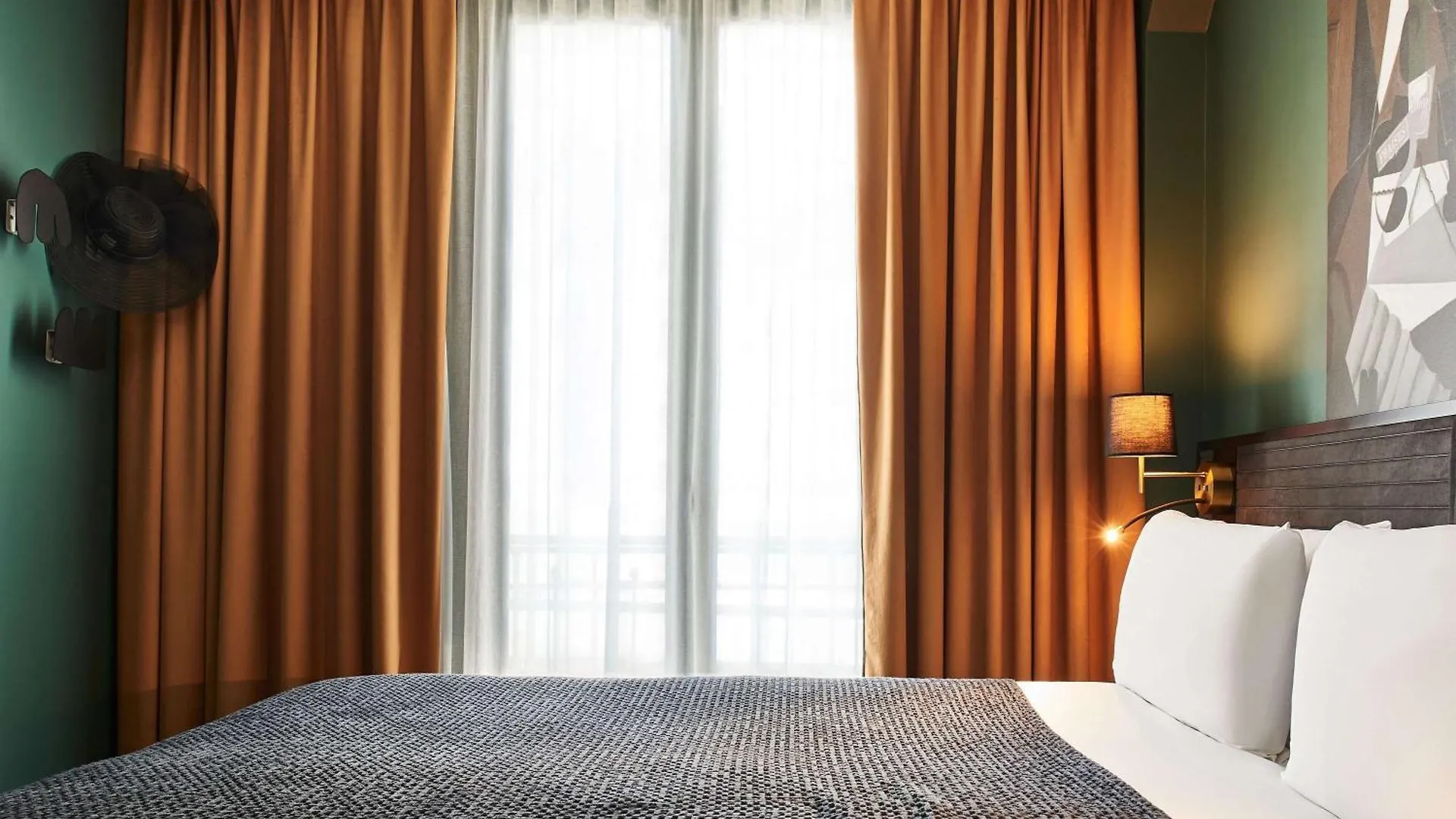 Mercure Paris Tour Eiffel Pont Mirabeau